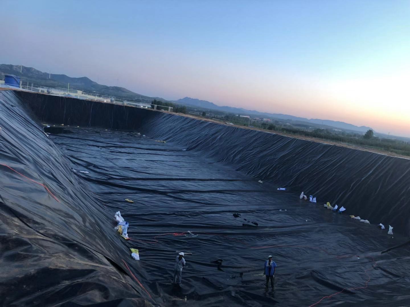 �Ӛ�ط��BĤ�����ڞH�������I����